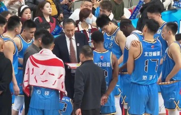 官方网站-五大主力缺阵，北京男篮残阵6分险胜浙江，陈盈骏18分吴前7中1